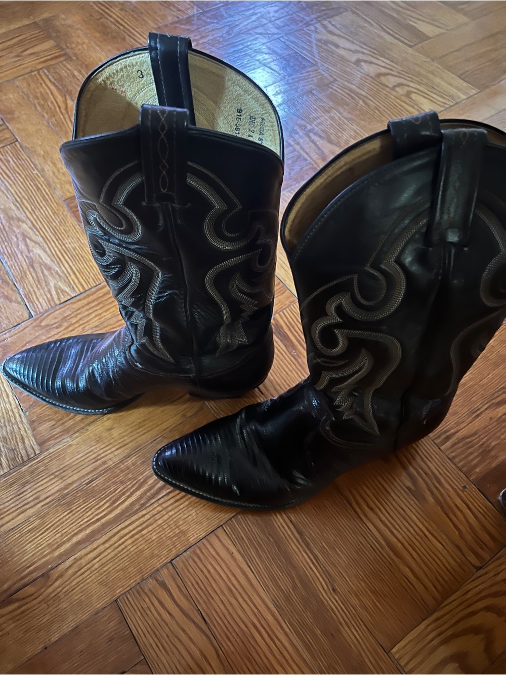 Tony Lama Lizard Choc Cowboy Boots w/contrast Stitching EUC Size 9EE